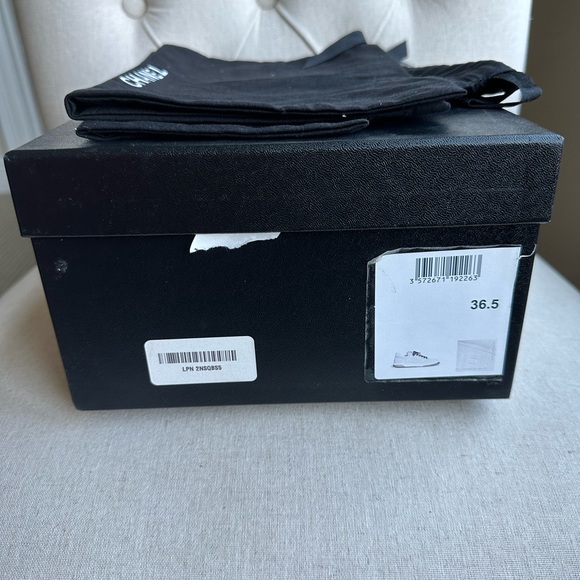 🤍🔥CHANEL WHITE SUEDE FLAT TOP SNEAKERS. SIZE 36.5. SOLD OUT EVERYWHERE!! - Picture 4 of 7